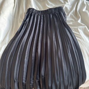 Ava & Viv Black Satin A-Line Skirt